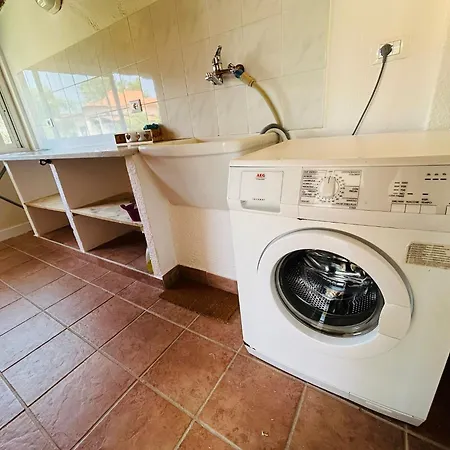 Holidays Sun מונדלו